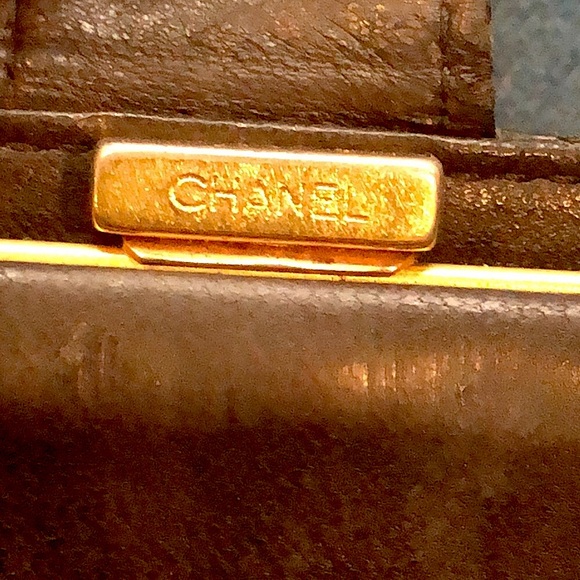 CHANEL CC Logo Black Caviar Frame Kisslock Long Bifold Wallet Authenticity Card - Picture 8 of 15